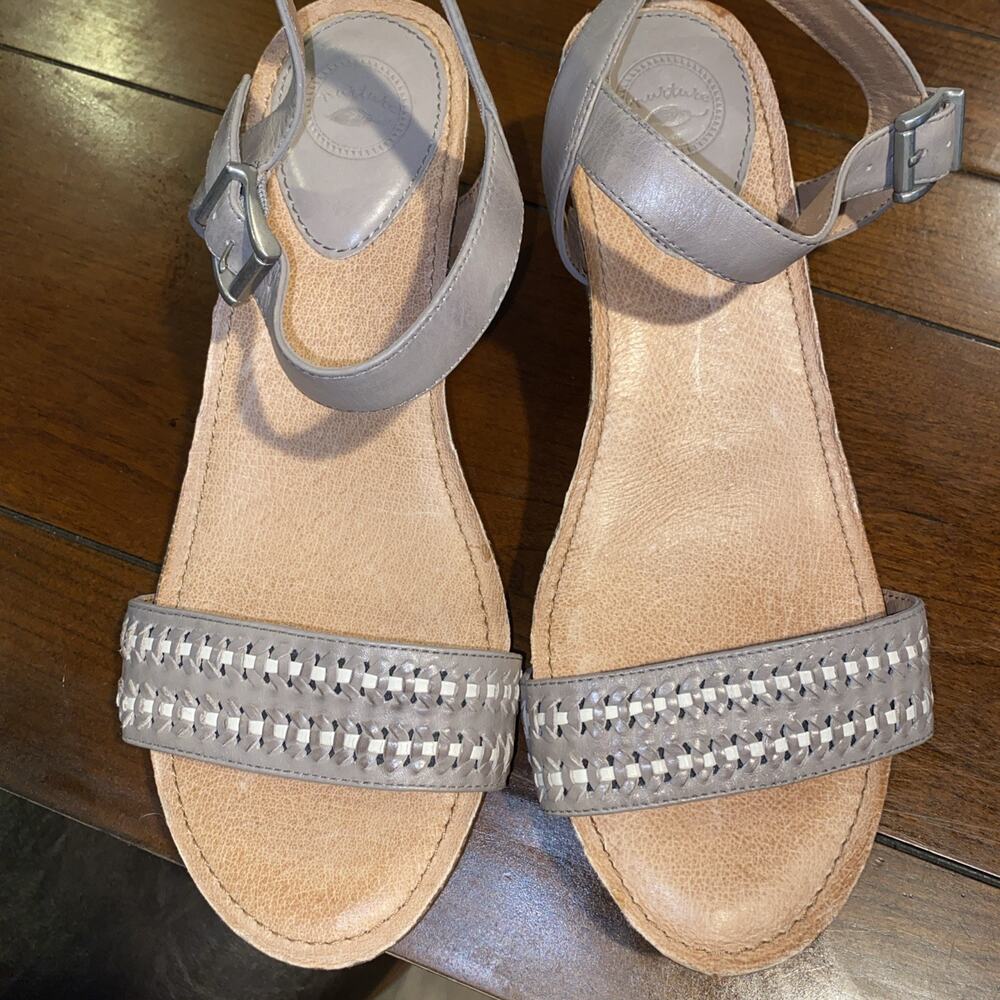 Nurture Taupe Leather Sandals Comfort Ankle Strap 3” Block Heel Weaved Design 10